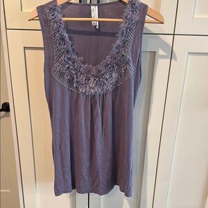 Kische Woman’s Tank Top
